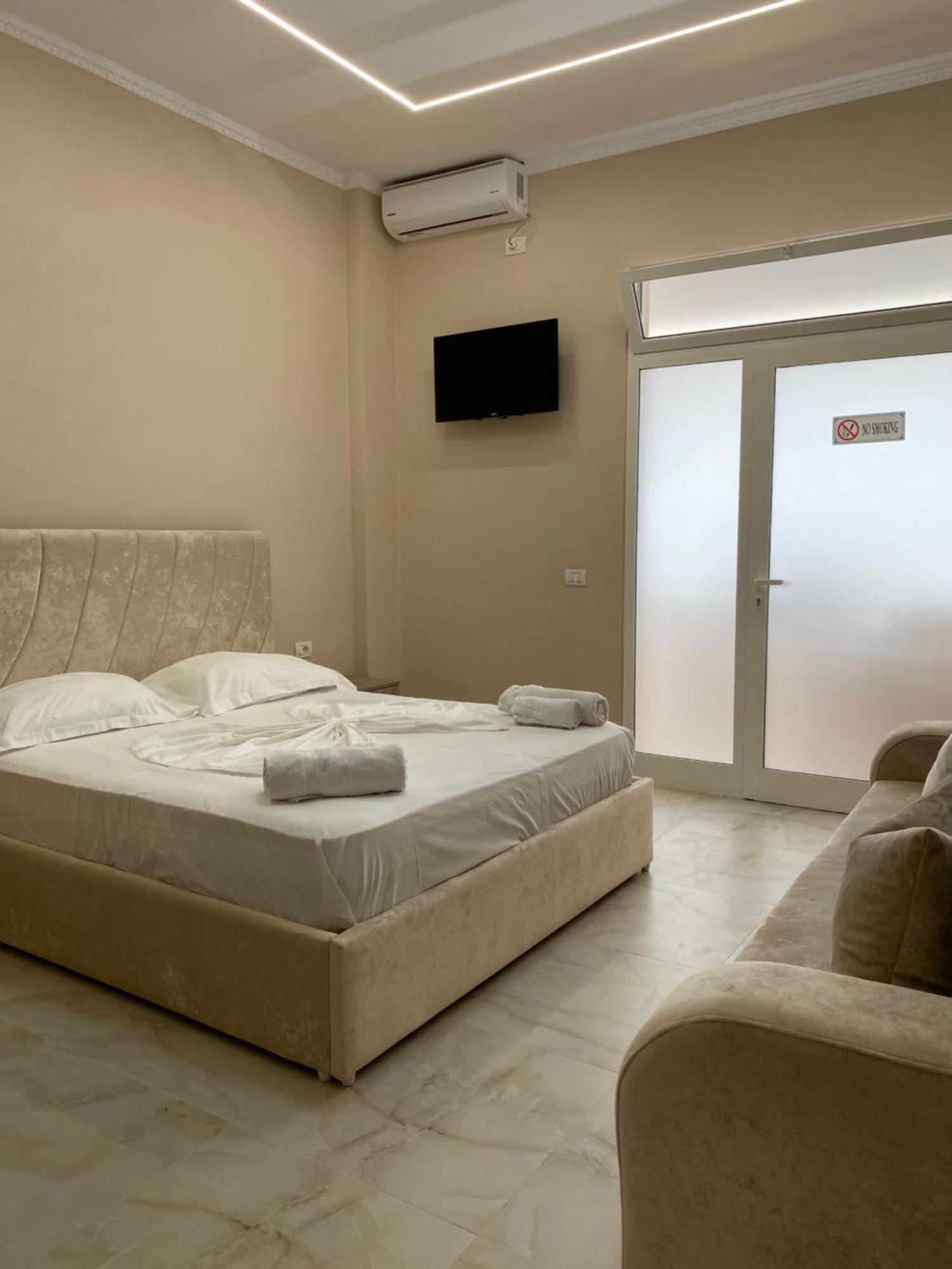 Troy Aparthotel Durres Luaran gambar