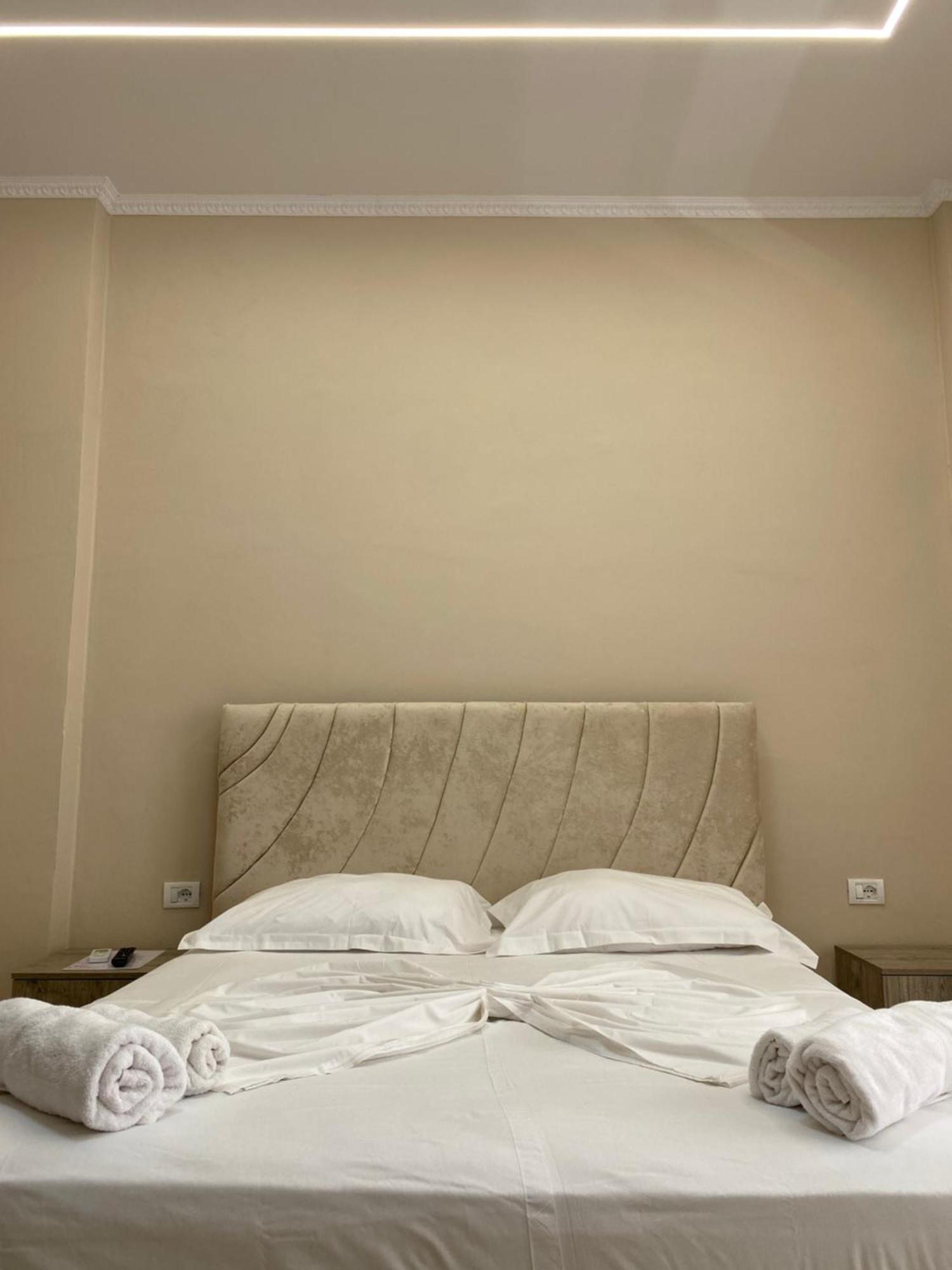 Troy Aparthotel Durres Luaran gambar